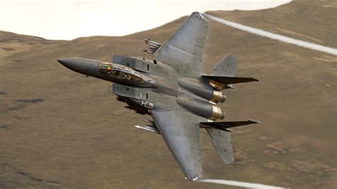 McDonnell Douglas F-15 Eagle flying on a side wallpaper - Aircraft ...