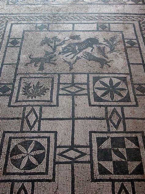 Pompeii Mosaic | Ancient pompeii, Ancient roman art, Roman mosaic art