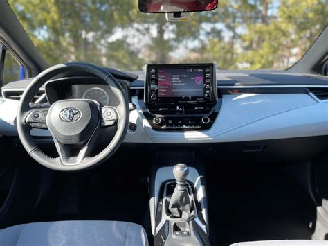 2021 Toyota Corolla: 55 Interior Photos | U.S. News