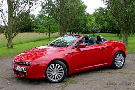 Alfa Romeo Spider Convertible (2007 - 2010) Photos | Parkers