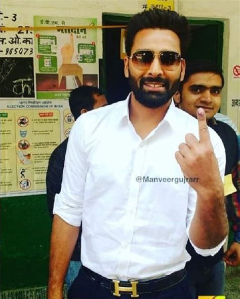 UP Elections 2017: Bigg Boss 10 winner Manveer Gurjar casts his vote in ...