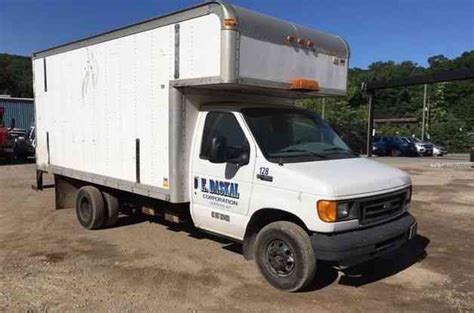 Ford E-450 (2004) : Van / Box Trucks