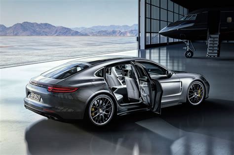 Porsche Panamera Wallpapers - Top Free Porsche Panamera Backgrounds - WallpaperAccess