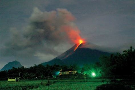 Kepahiang Alami: Gunung Merapi Meletus - Yogyakarta