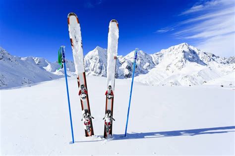 How Much Do Skis Cost? (2023 Updated)