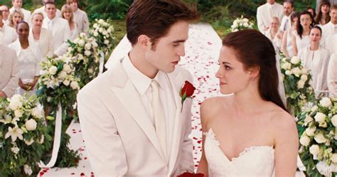 Twilight: 10 Hidden Details About Bella's Costume You Never Noticed