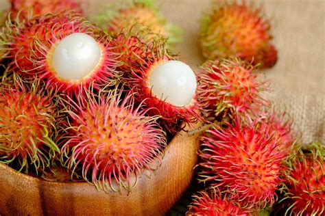 What is a Rambutan and How Do I Eat It?