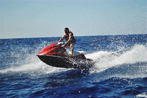 6 Startup Lessons I Found When I Began Jet Skiing to Work