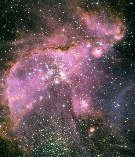 One of the most intricate nebulae Hubble has ever imaged. : pics