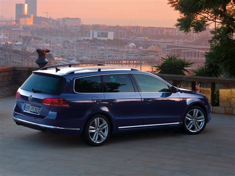 Passat Wagon / B7 / Passat / Volkswagen / Database / Carlook