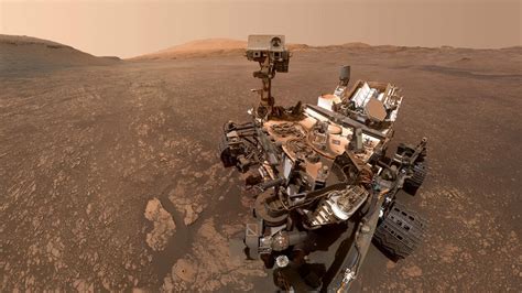 NASA rover makes adventurous trip, then snaps stunning Mars picture | Mashable