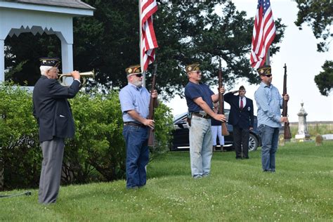 Memorial Day Flag Ceremony Set For May 31 – The Holden Image