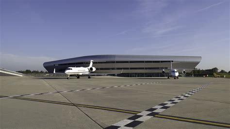 Farnborough Airport | Architecture | Aviation & Rail | 3DReid