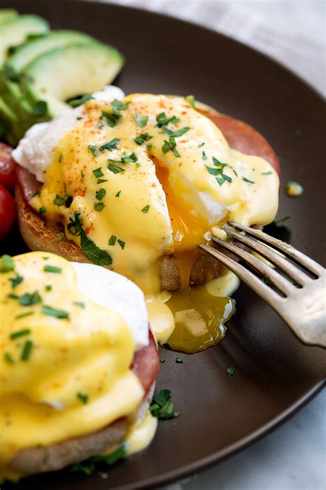 Eggs Benedict Recipe {with the Best Hollandaise Sauce!} - Cooking Classy