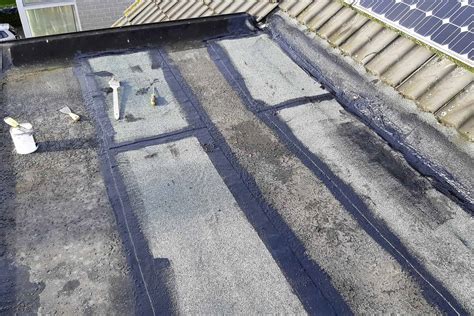 Flat Roof Repair: A Guide On What to Do (Step by Step)