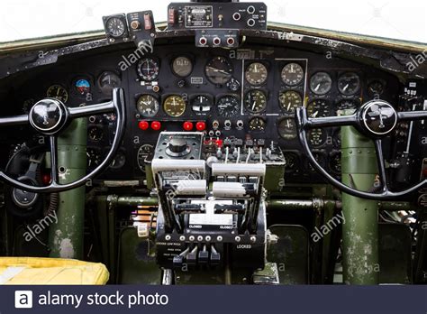 B 17 interior hi-res stock photography and images - Alamy