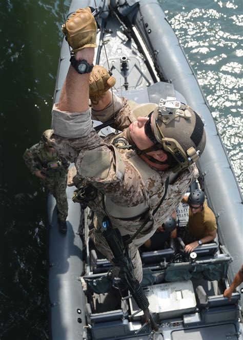 DVIDS - Images - Navy SEAL training [Image 2 of 3]