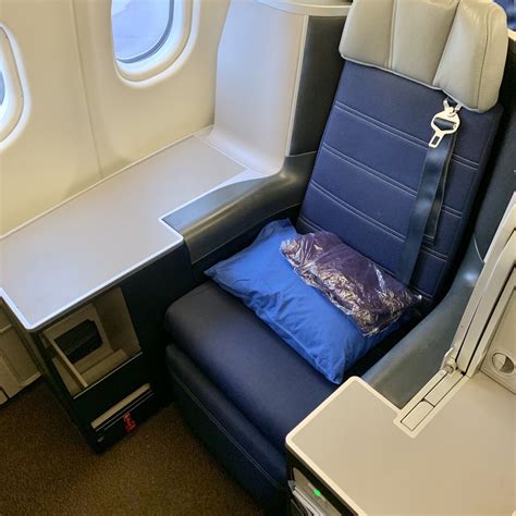 Flight Review: Malaysia Airlines A330 Business Class, MH613 KUL-SIN