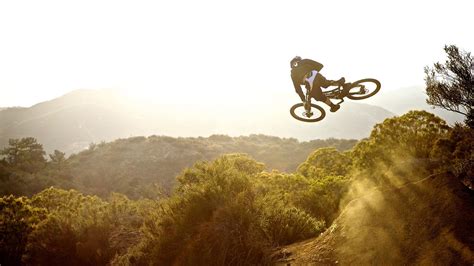 Downhill Mountain Bike Wallpaper (67+ images)