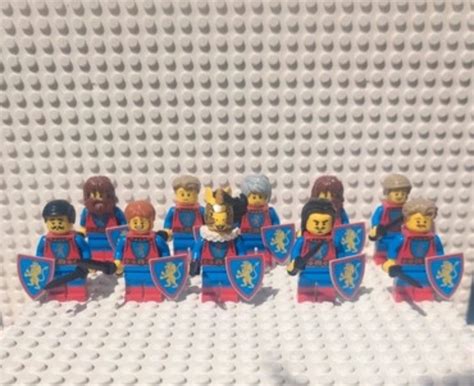 Lego - Minifigure - 10305 - Lego Castle Lion Knights 10305 Minifigures 2023 X10 - Catawiki