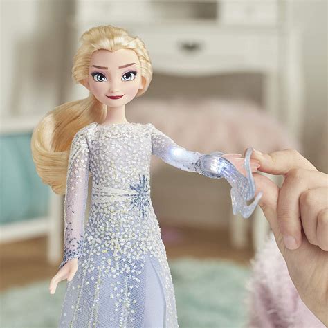 Frozen 2 Elsa doll with ponytail from battle with Nokk scene - Magical Discovery doll from ...