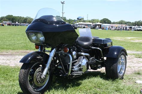 Harley Trike Conversion Kits that let you keep your saddlebags - http ...