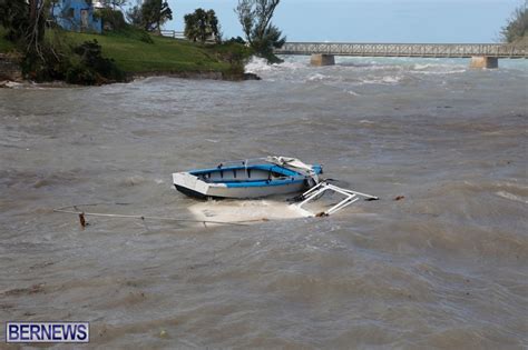 Photos & Videos: Windy Weather Conditions - Bernews