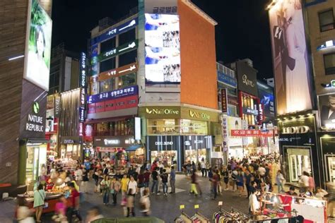 12 Must-Visit Night Markets in Seoul To Explore In 2024