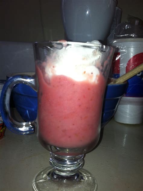 Fruit Smoothie. Thick like a DQ Blizzard. | Fruit smoothies, Dq blizzard, Fruit