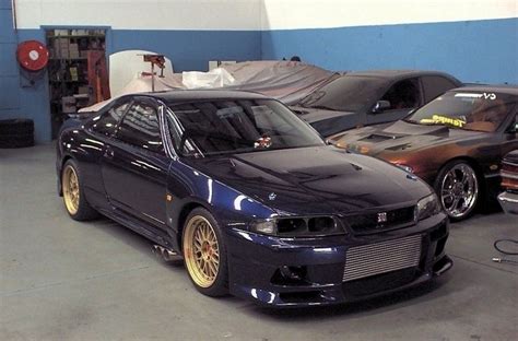 Nissan skyline r32 gtr bodykit