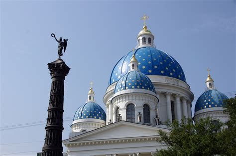 5 stunning attractions in St. PetersburgTravelojos