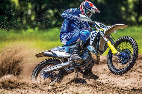 RIDING THE 2019 HUSKY FC450 4-STROKE & TC250 2-STROKE - Dirt Bike Magazine