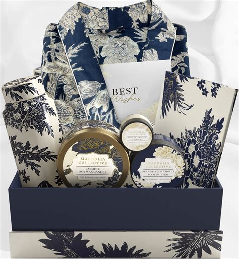 45 Best Gift Boxes for Women to make her day - atinydreamer