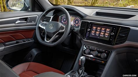 Volkswagen Atlas Cross Sport | 2020MY SEL Premium R Line (Color: Pure Gray) | Interior