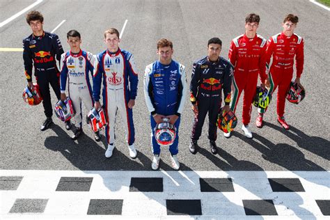 The FIA Formula 3 title contenders' guide to their seven-way showdown - Formula Scout