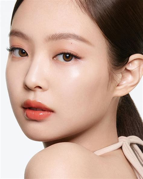 jennie pics on Twitter | Beauty, Makeup looks, Kim jennie