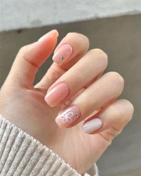 70+ Trendy Cute Short Korean Nails: Sweet, Simple, Elegant - Girl Shares Tips