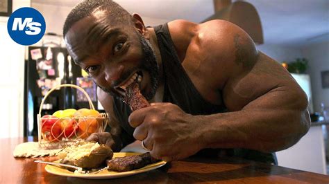 What Bodybuilders Eat for Dinner | Grilling with Johnnie O Jackson - YouTube