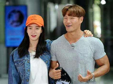 Song Ji Hyo and Kim Jong Kook, Running Man ep. 351 | Running man, Running man korean, Running