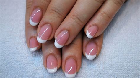 American Manicure: A Natural and Timeless Style - Wittyduck