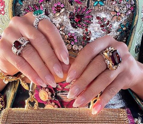 The American Manicure Is Changing the Definition of the French Manicure | Expert Insight | Allure