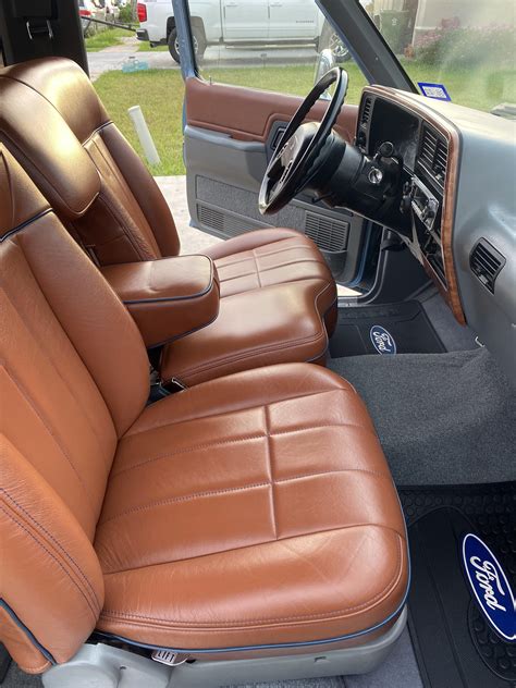 Interior of my 1989 Ford bronco II ( picture of bronco in my profile ) :) : r/Ford