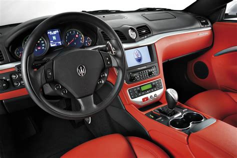 MASERATI GRANTURISMO - maserati-grancabrio_interior_10.jpg