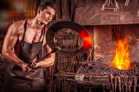 5 types of blacksmith tongs That you can buy here online with Sekao!