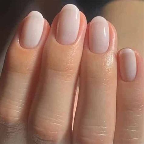 What is an American Manicure? All You Need to Know