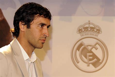 Real Madrid legend Raul follows in Zidane's footsteps…