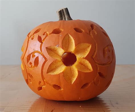 Flower Pumpkin Carving | Pumpkin flower, Cute pumpkin carving, Pumpkin carving