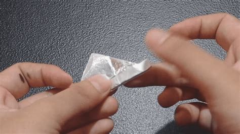 How to Make Easy Gum Wrapper Origami: Easy Gum Wrapper Origami Instructions