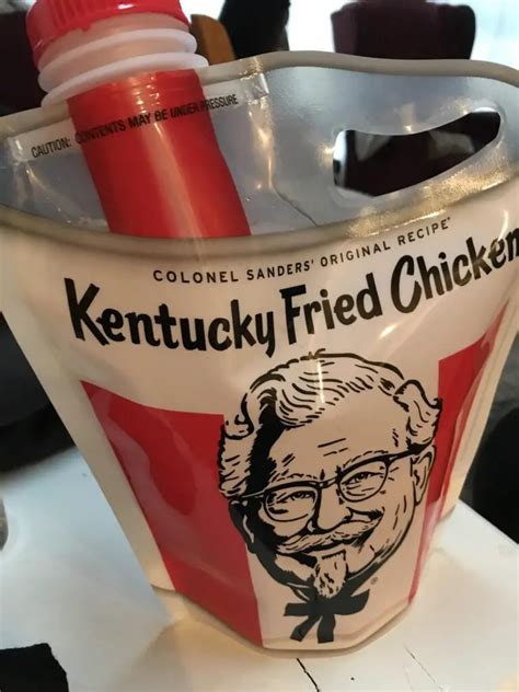 Does the Kfc Beverage Bucket Come With Ice?