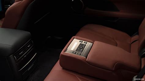 Lexus LX 570 | 2016MY | Interior Rear Seats